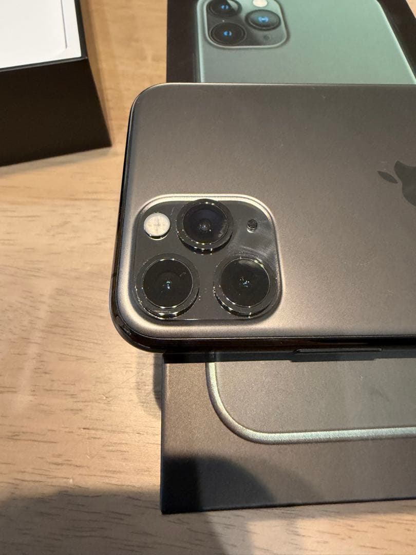 Raee　iPhone 11 pro 256GB