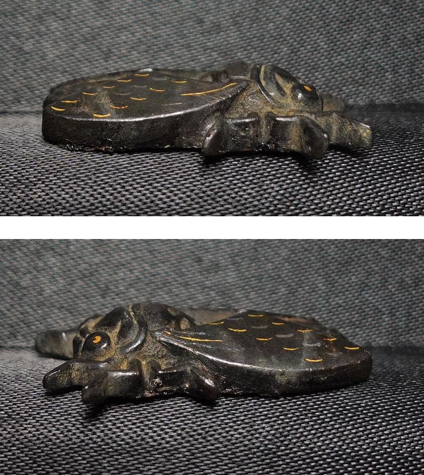 赤銅地容彫蝉図目貫　無銘　高肉彫　金銀象嵌　毛彫　再生復活　cicada　蝉時雨