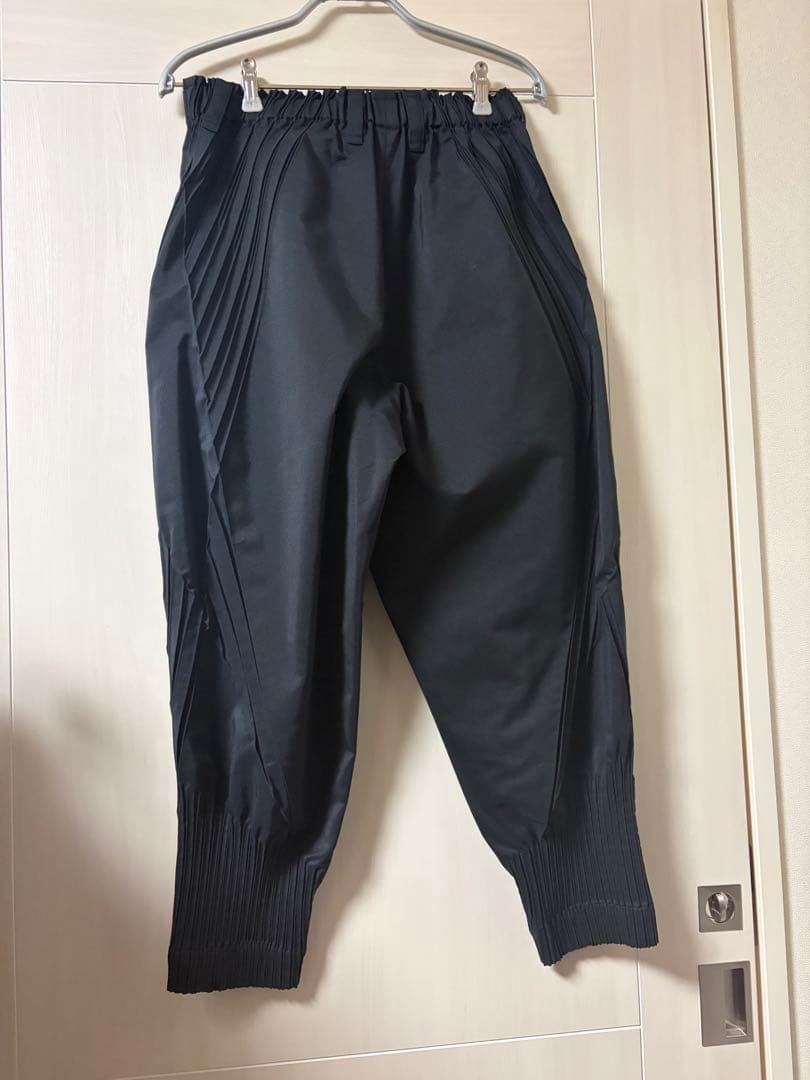 A-POC ABLE ISSEY MIYAKE イッセイミヤケ　パンツ　黒　新品