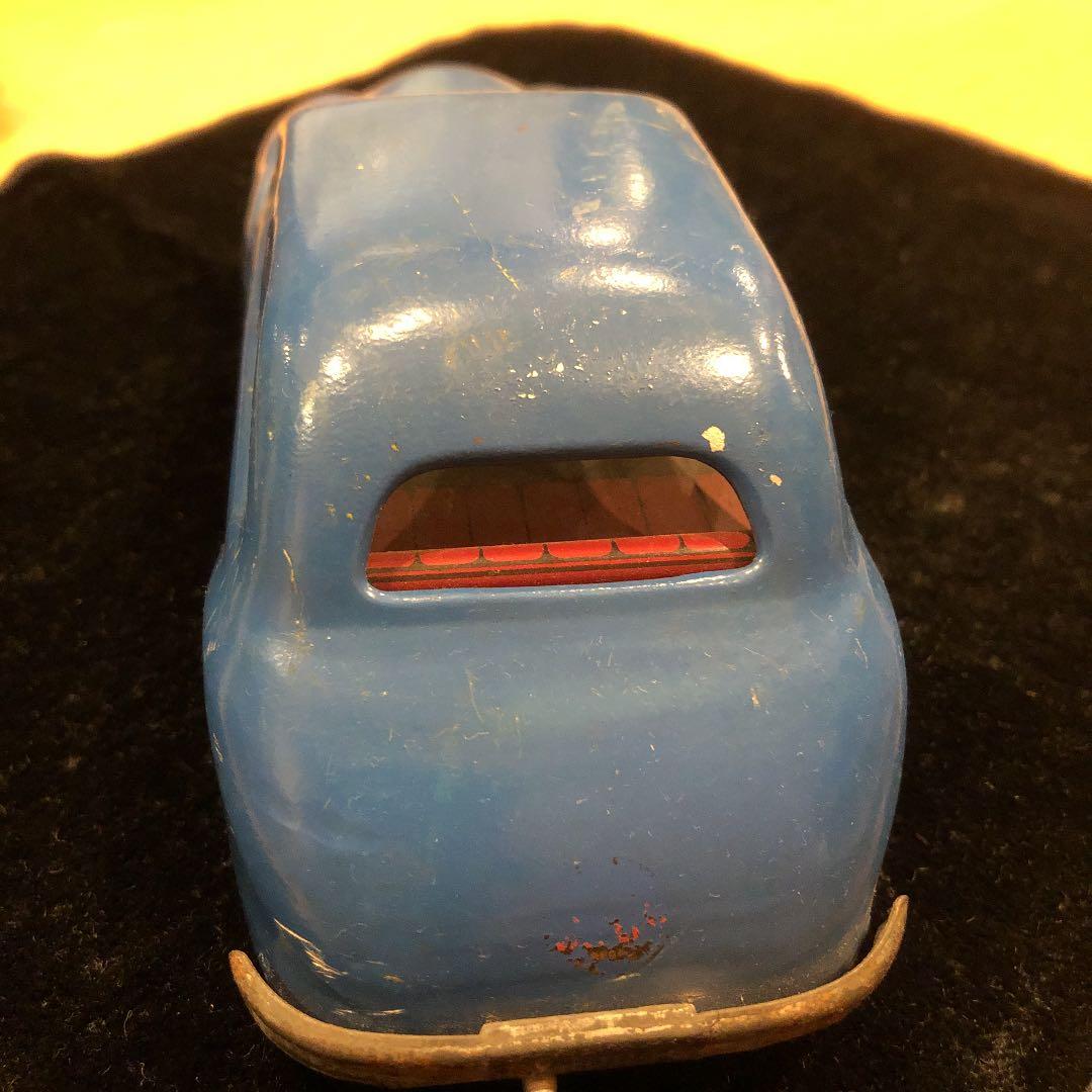 アンティーク　イギリス製　ブリキのゼンマイ仕掛けの自動車