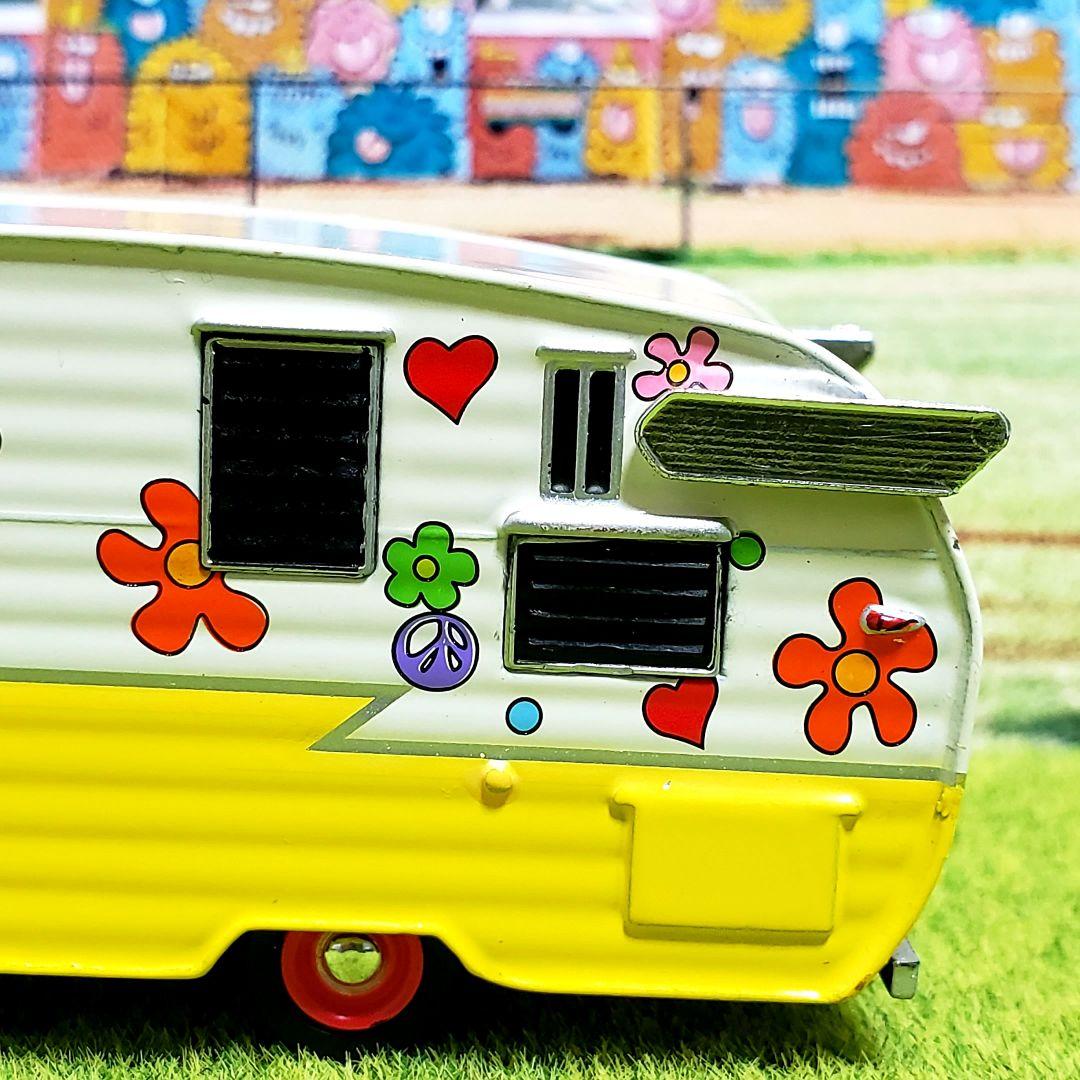 グリーンライト　キャンピングトレーラー　可愛い　幸せの黄色いトレーラー♪