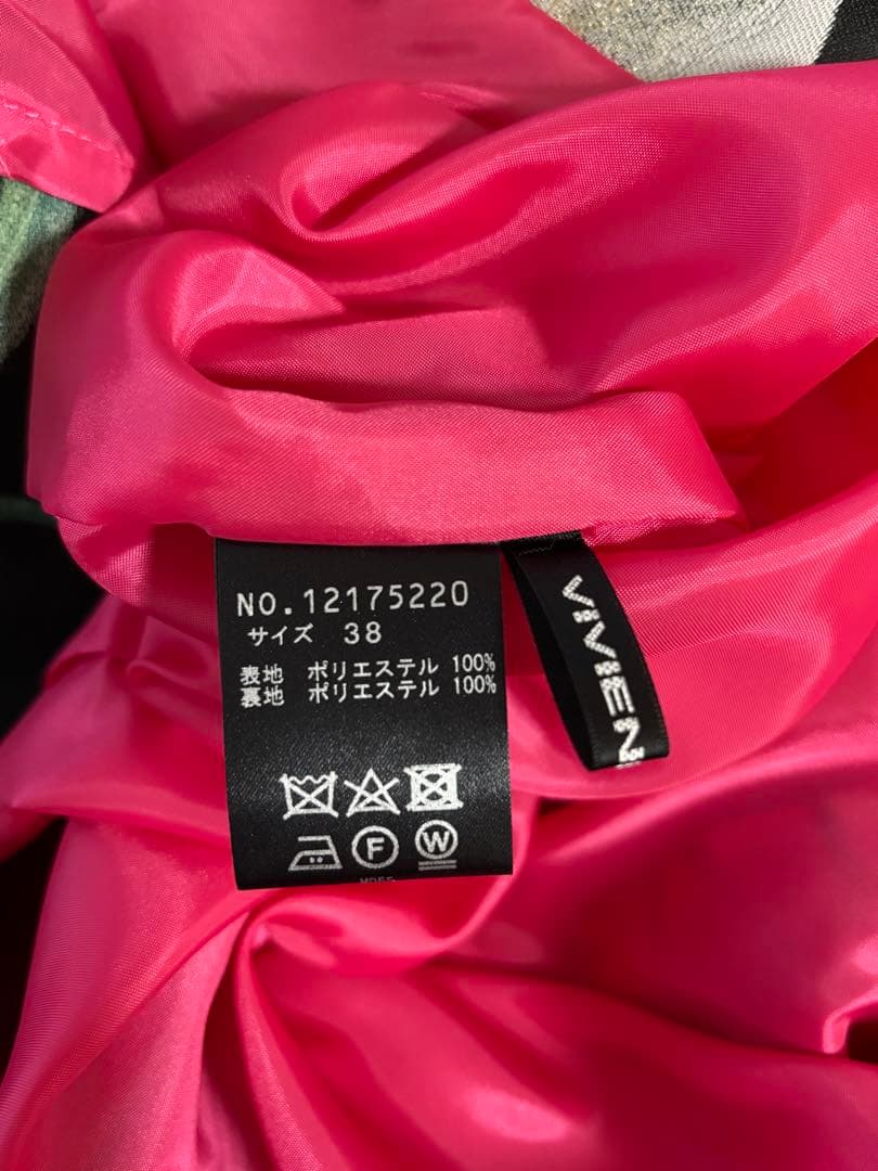 [*]様 未使用⭐︎ビビアンタムランの花柄ひざ下丈スカート38