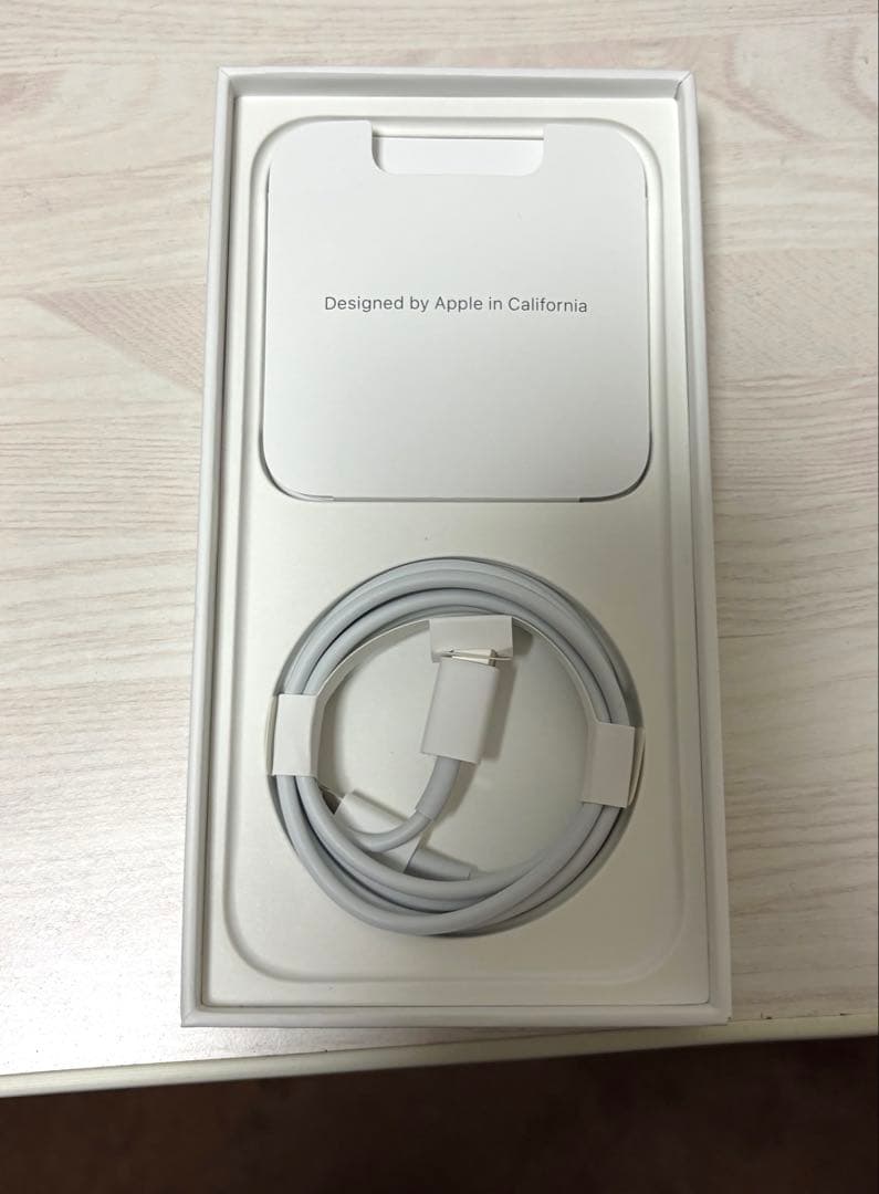 iPhone14 128GB スターライト(ホワイト) SIMフリー