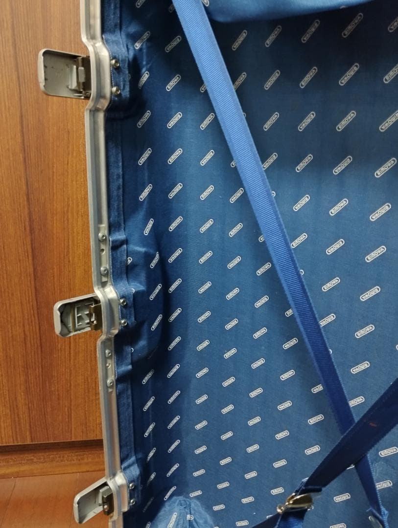 リモワスーツケース　トパーズ　104リットル　4輪　廃版ヴィンテージモデル