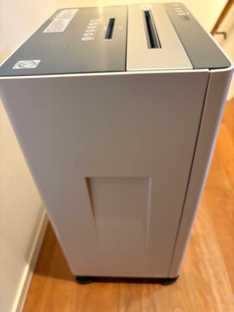 電動シュレッダー アイリスオーヤマ　SH12H ジャンク品