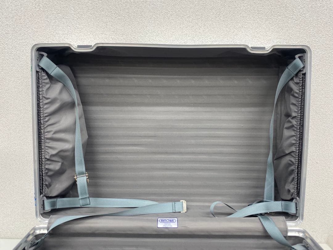 RIMOWAリモワ オリジナル キャビン シルバー スーツケース