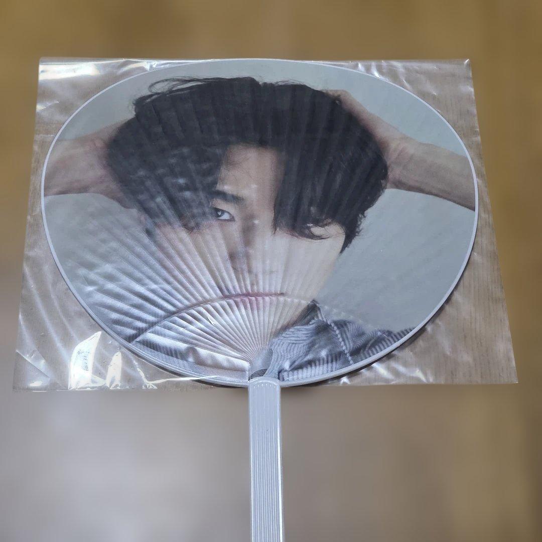 【最終値下げ】ビョンウソク　トレカ、ファンミうちわ、トートバッグ、スリーブセット