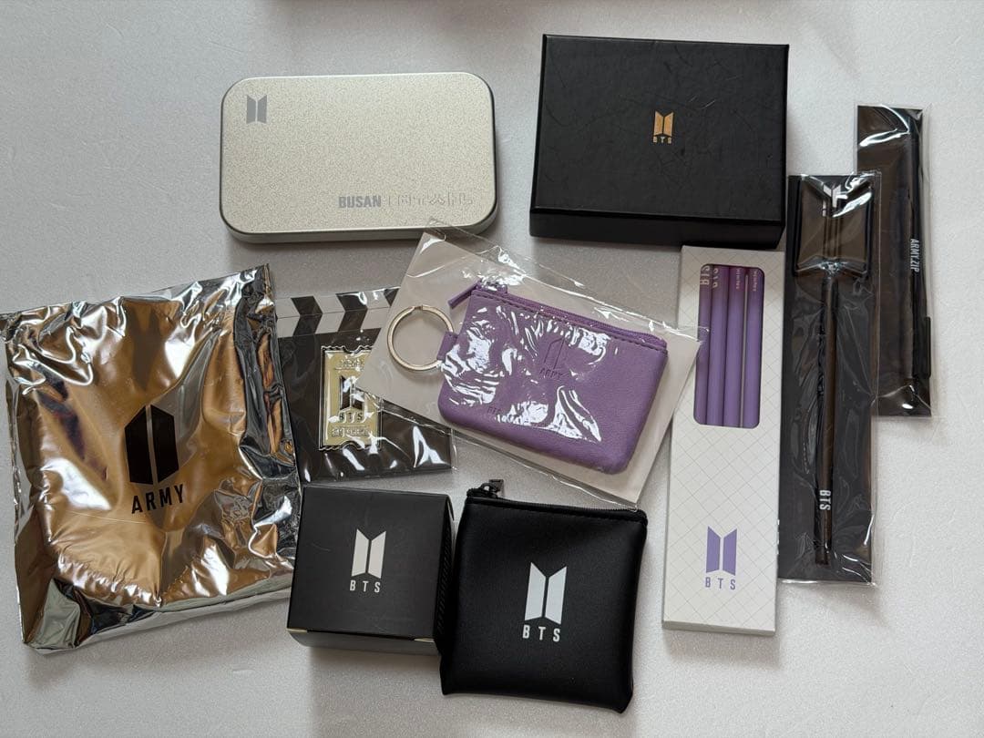 BTS 公式グッズ　まとめ売り