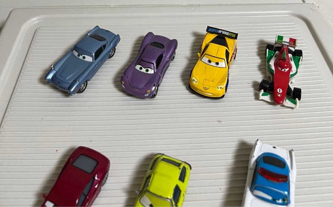 カーズ、ミニカー（マテル）グレム、フィンマックミサキル空港警備タイプ