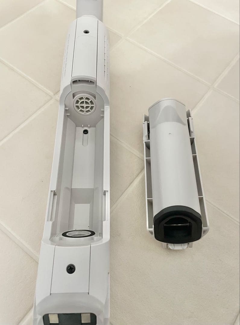 【実演機】東芝 ダストステーション搭載コードレスクリーナー