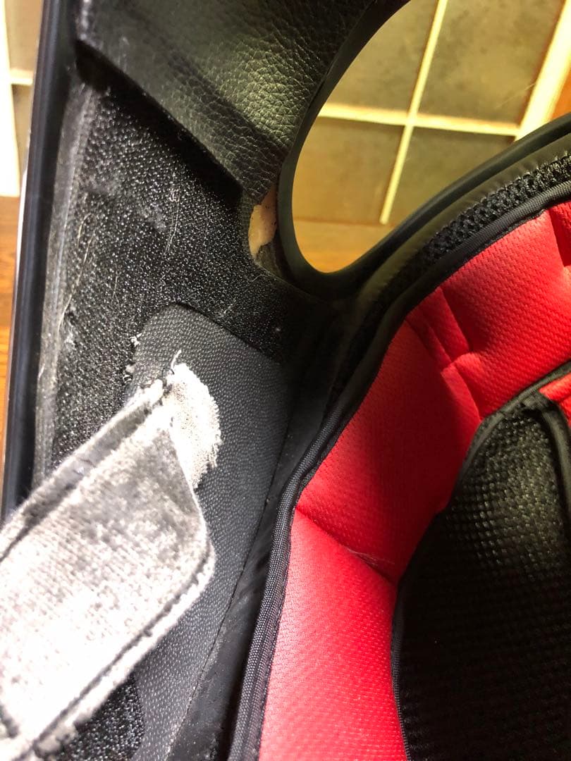 TT&CO トンプソンRT ブラックラメ　イエローシールド