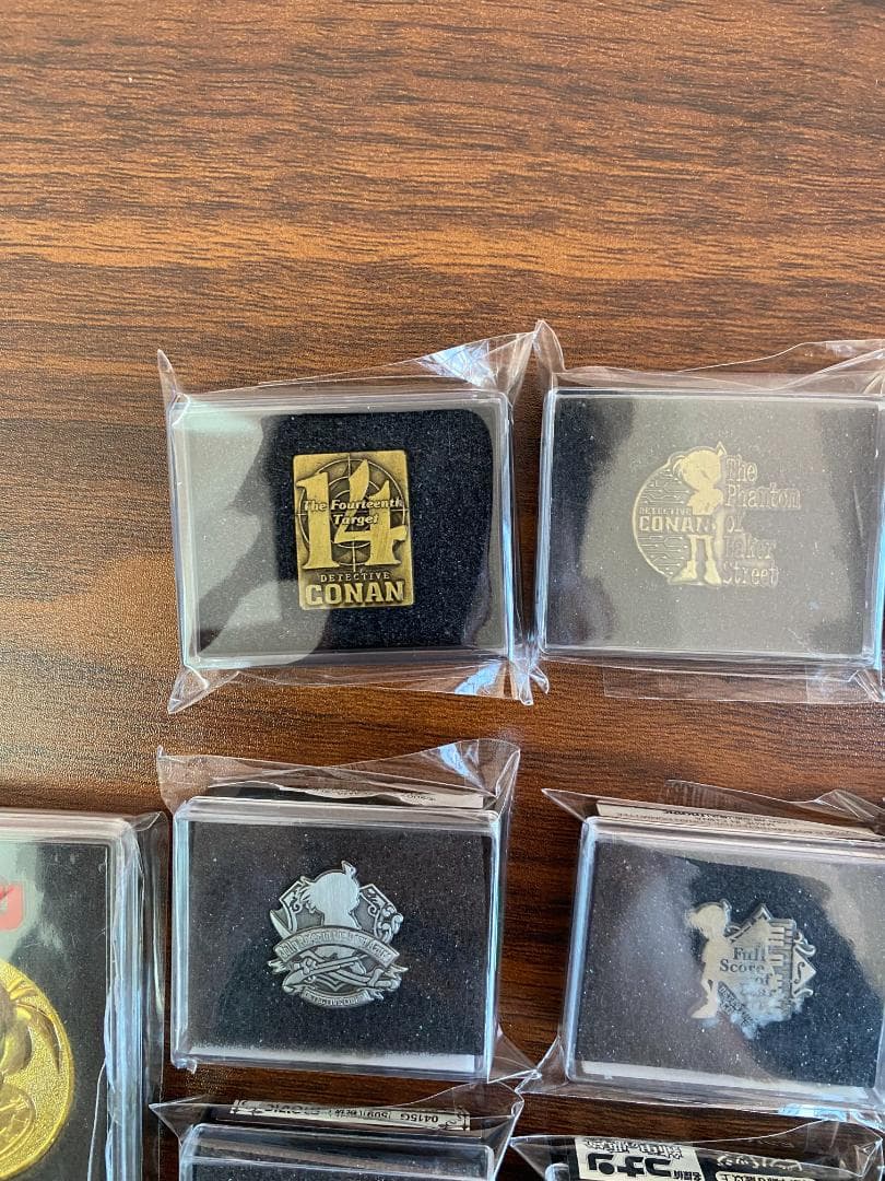 名探偵コナン　劇場版　ピンバッジ　映画　ピンズ