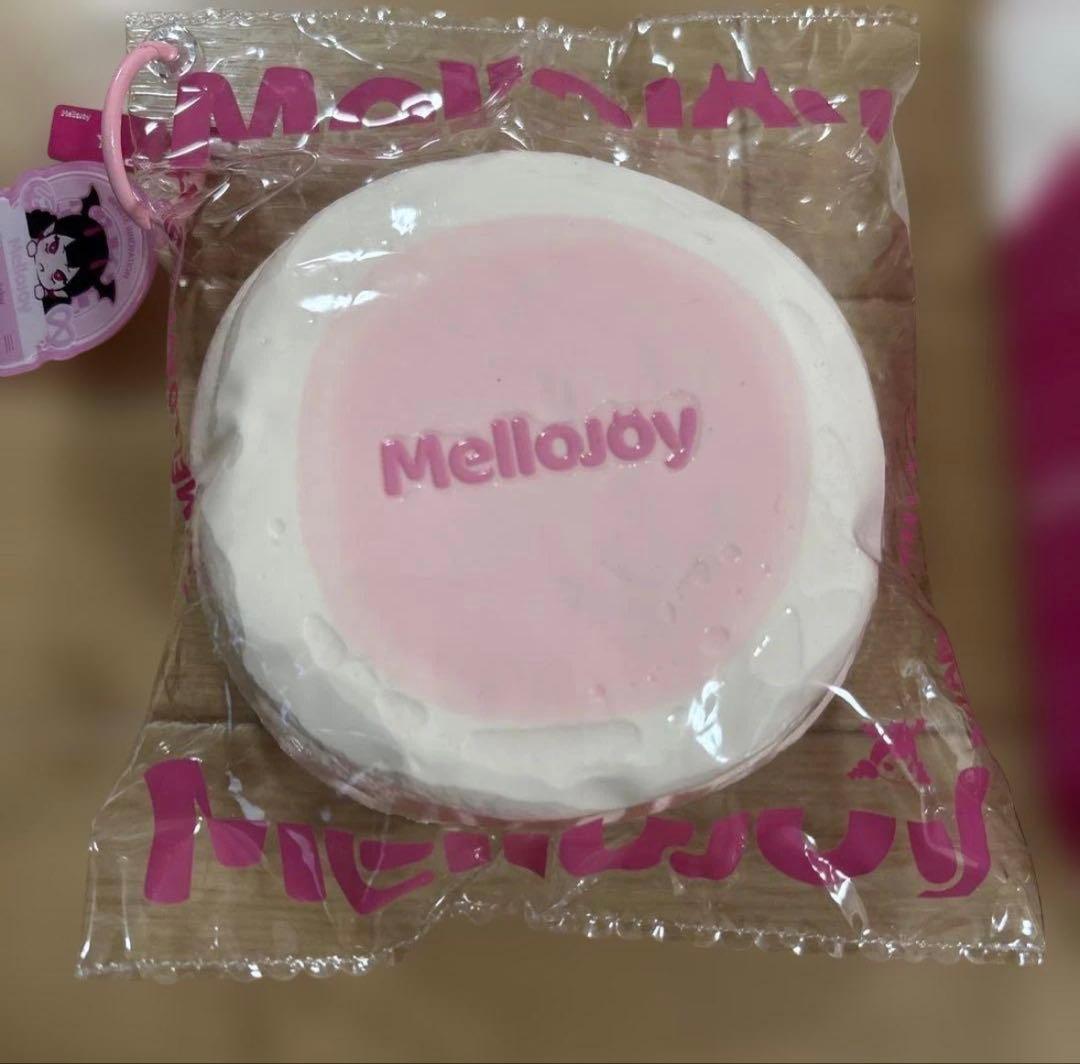 Mellojoy メロジョイ　スフレ　ストロベリー　スクイーズ