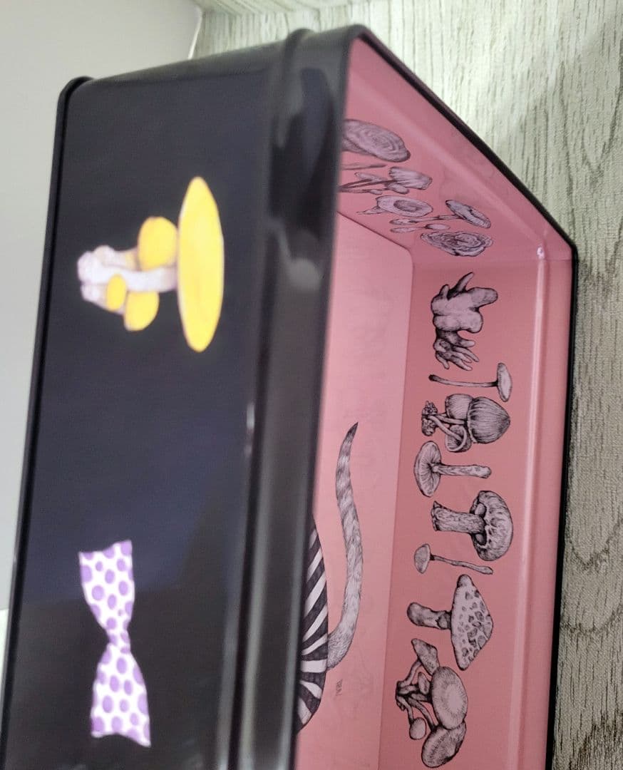 ヒグチユウコ×ホルベイン 2014年 角缶