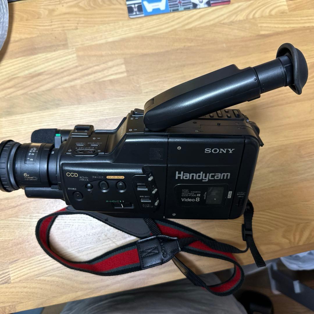 ソニー HDV CCD-F300 video8本体のみ