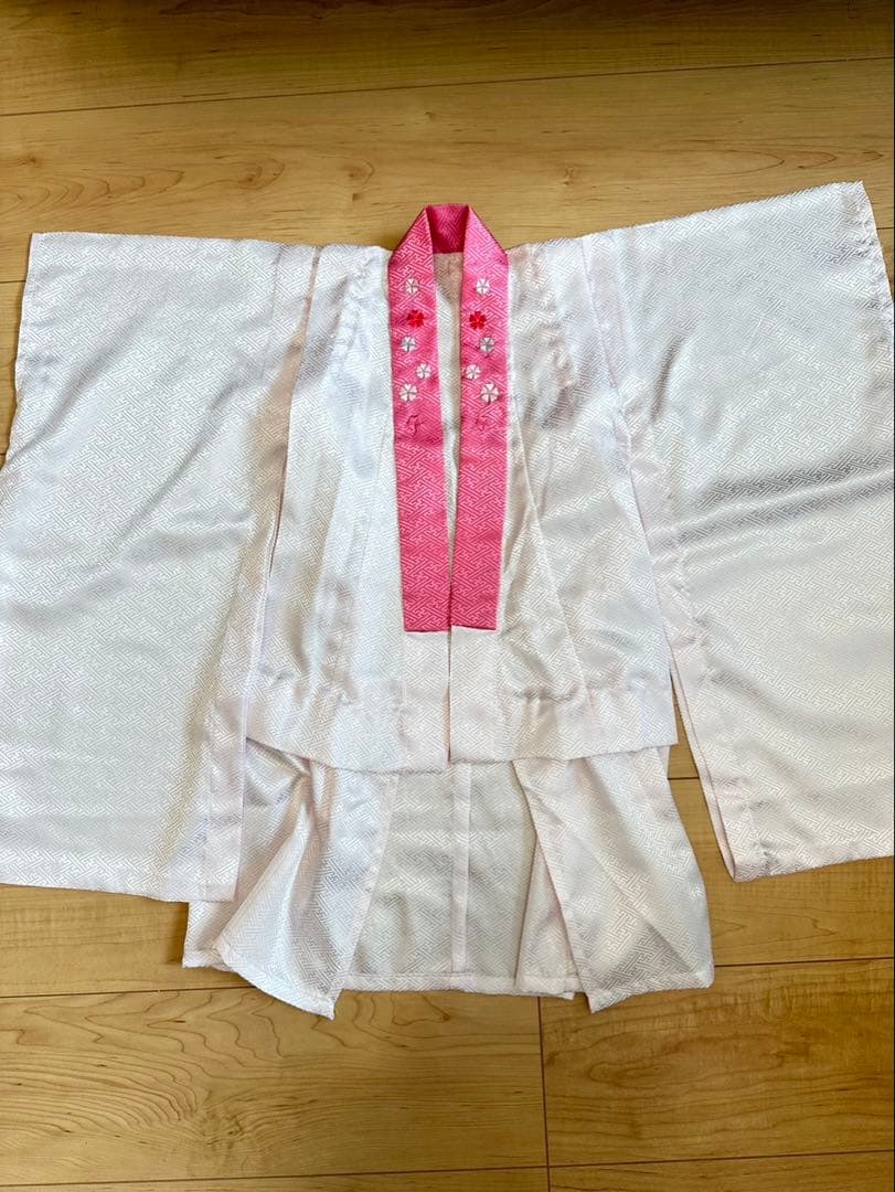 小町キッズ　　七五三　花柄　着物　白　被布セット　卒園式　袴　入学式スーツ