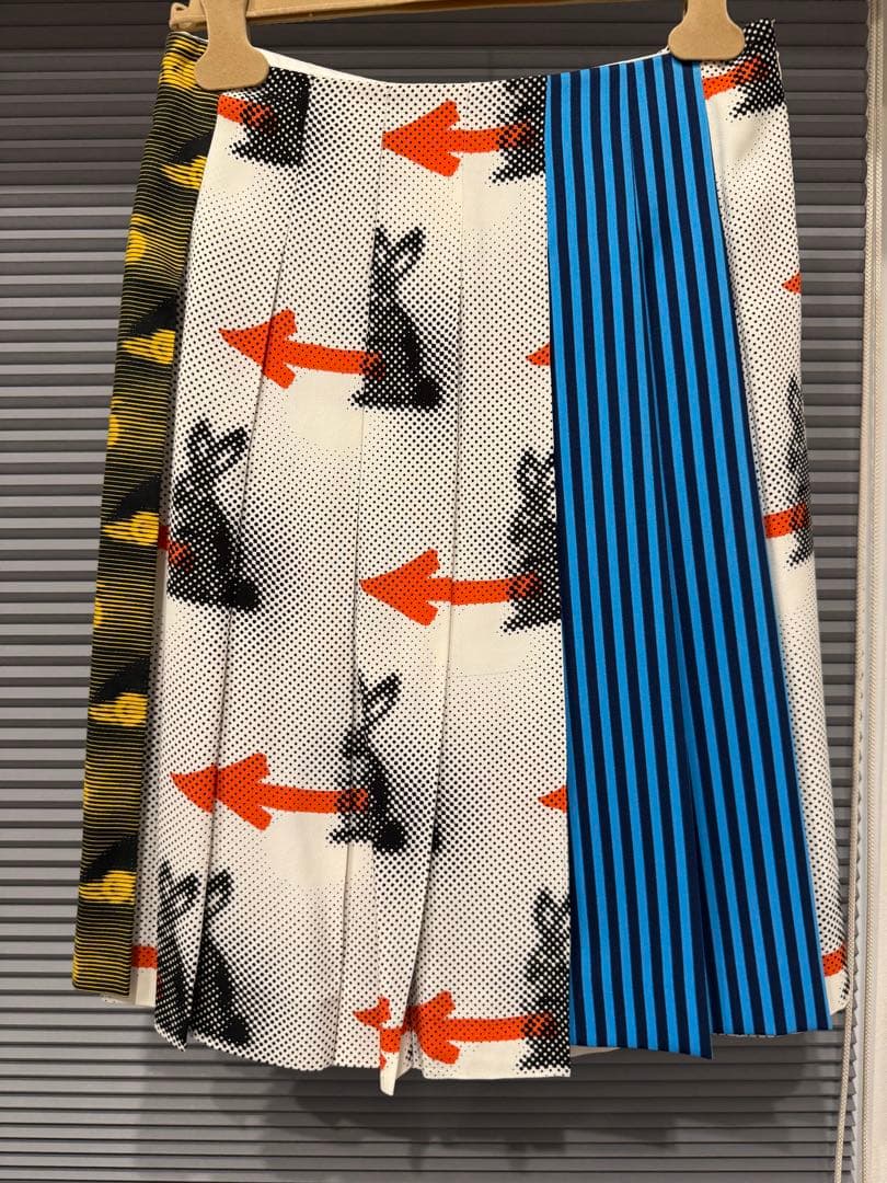 PRADA プリーツスカート ウサギ　サイズ40