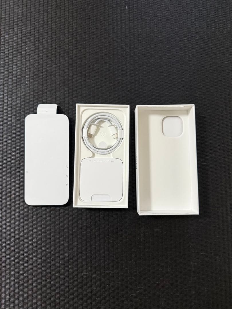 C*r様 Apple iPhone 15ブラック本体