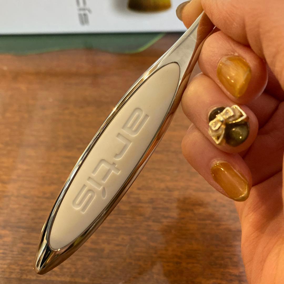 ARTIS ファンデーションブラシ シルバーオーバル6