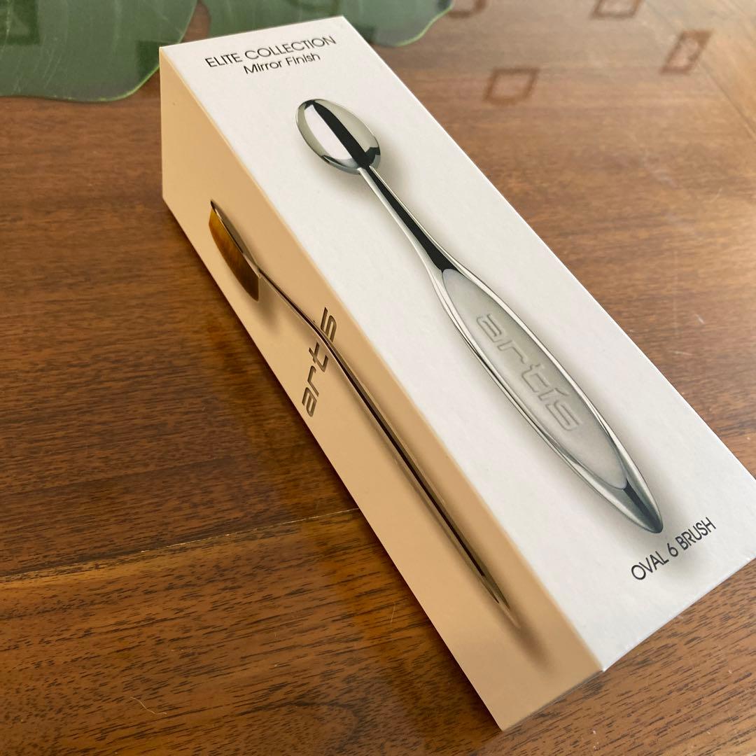 ARTIS ファンデーションブラシ シルバーオーバル6