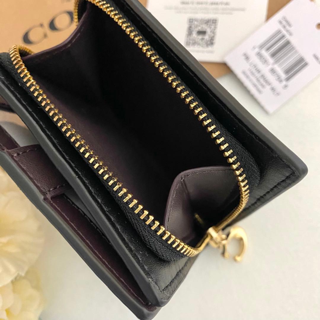新品　正規品☆COACH コーチ　折り財布　ブラック　エナメル　二つ折り財布