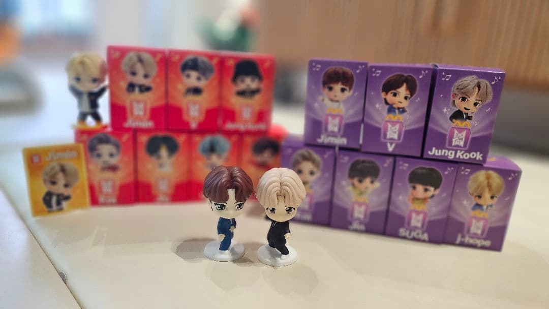 (締切1/20)頃　新品☆BTS マクドナルドコラボ フィギュア14体セット
