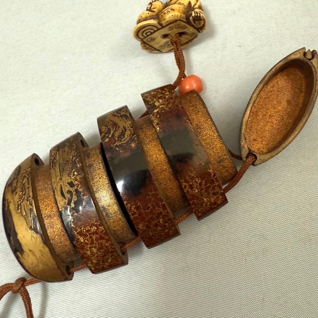 時代物　蒔絵印籠　根付