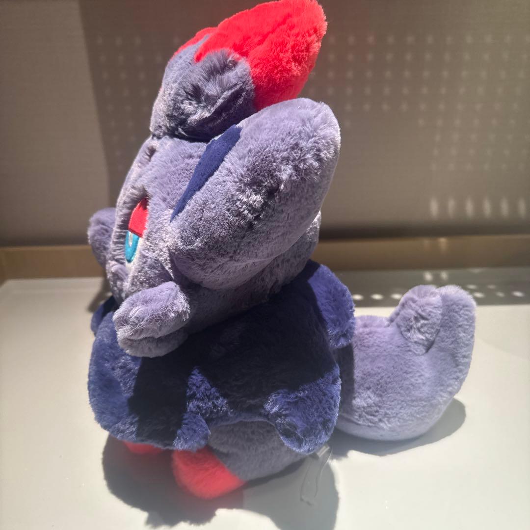 ゾロア　ふわふわ抱きぬいぐるみ