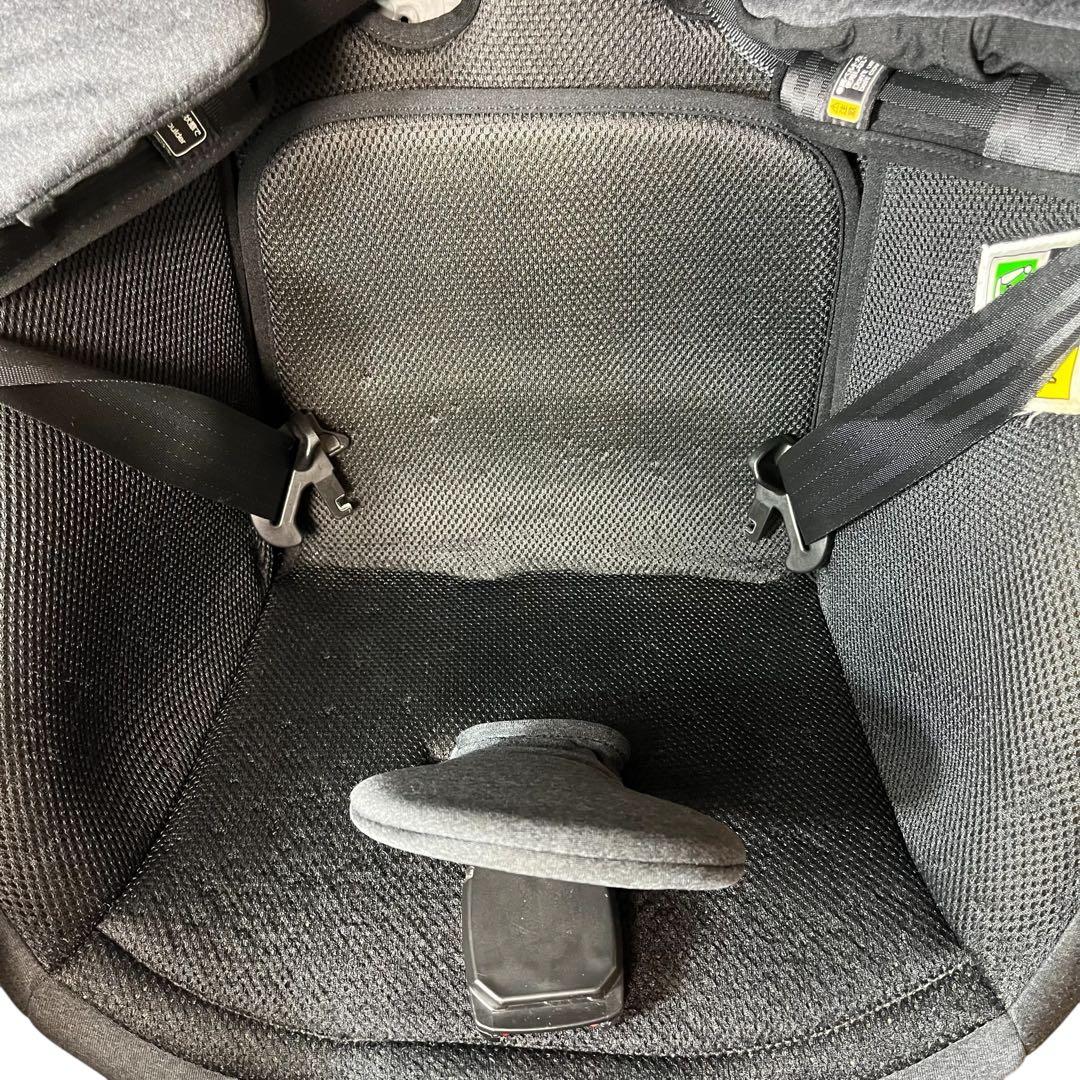Combi コンビ THE S ISOFIX ZA-670 チャイルドシート