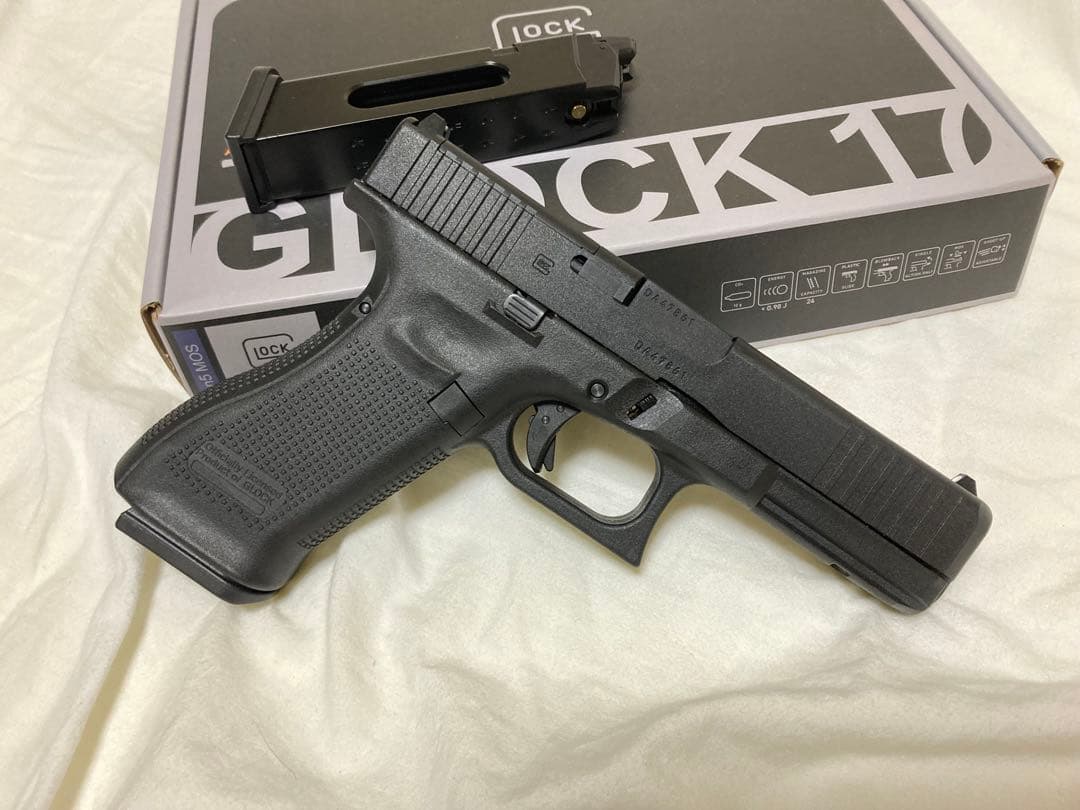 バトン　Glock グロックG17 Gen5 MOS C02【予備マガジン付き】