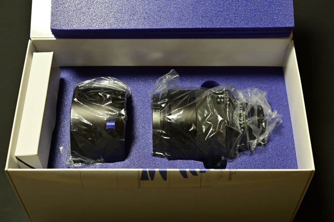 Zeiss Milvus 1.4/85　ZF.2ニコン用