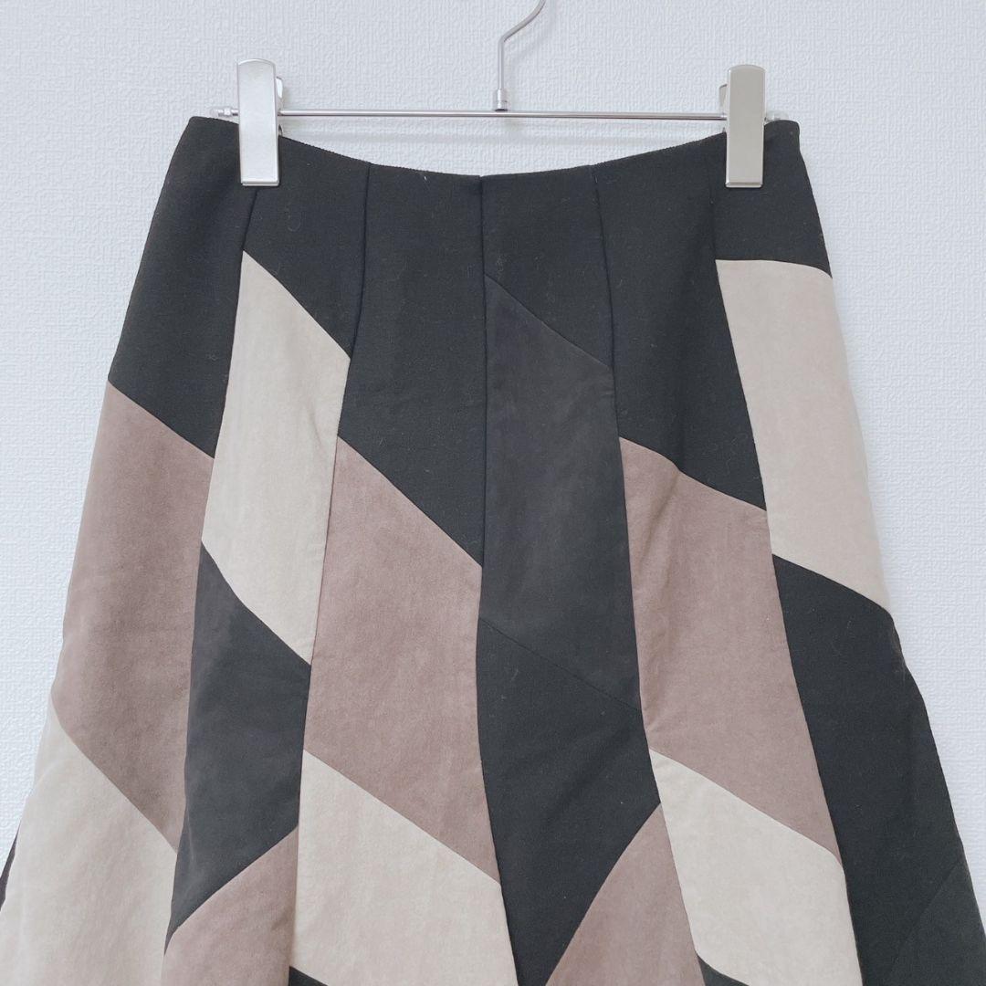 シビラ　スカート　フレア　毛100　スウェード風　日本製　総柄　ひざ丈　М