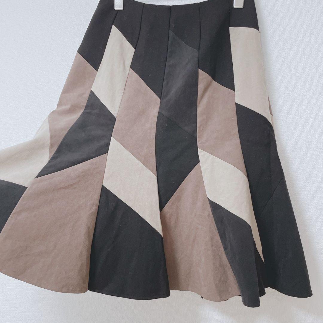 シビラ　スカート　フレア　毛100　スウェード風　日本製　総柄　ひざ丈　М