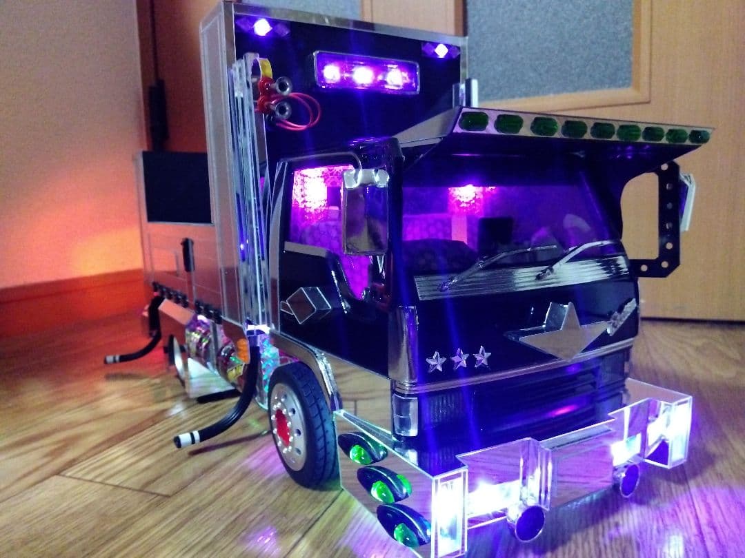 （梨くんさん専用）ムネトラ模型　カクキャンターデコトララジコン