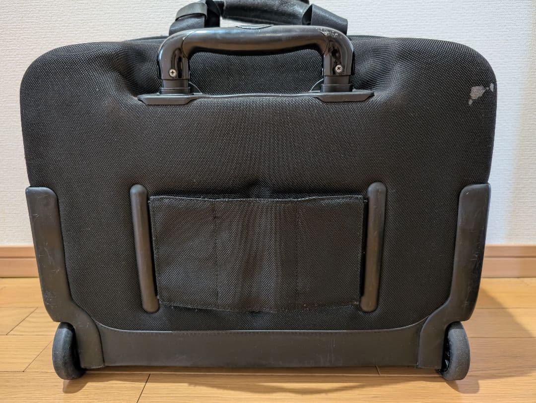 TUMI トゥミ　キャリーケース　2輪　機内持ち込み　拡張　特殊ナイロン　黒