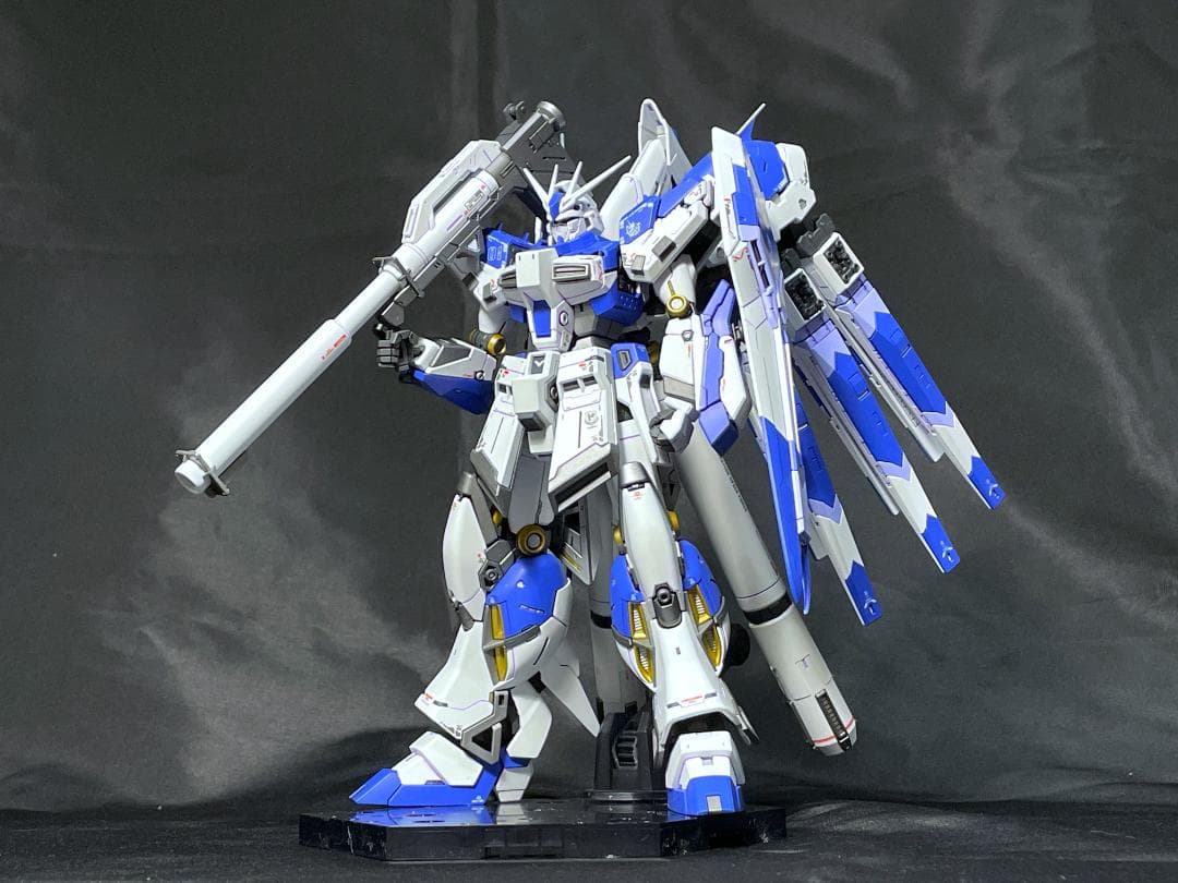 RG Hi-νガンダム＋ハイパー・メガ・バズーカ・ランチャー 全塗装完成品