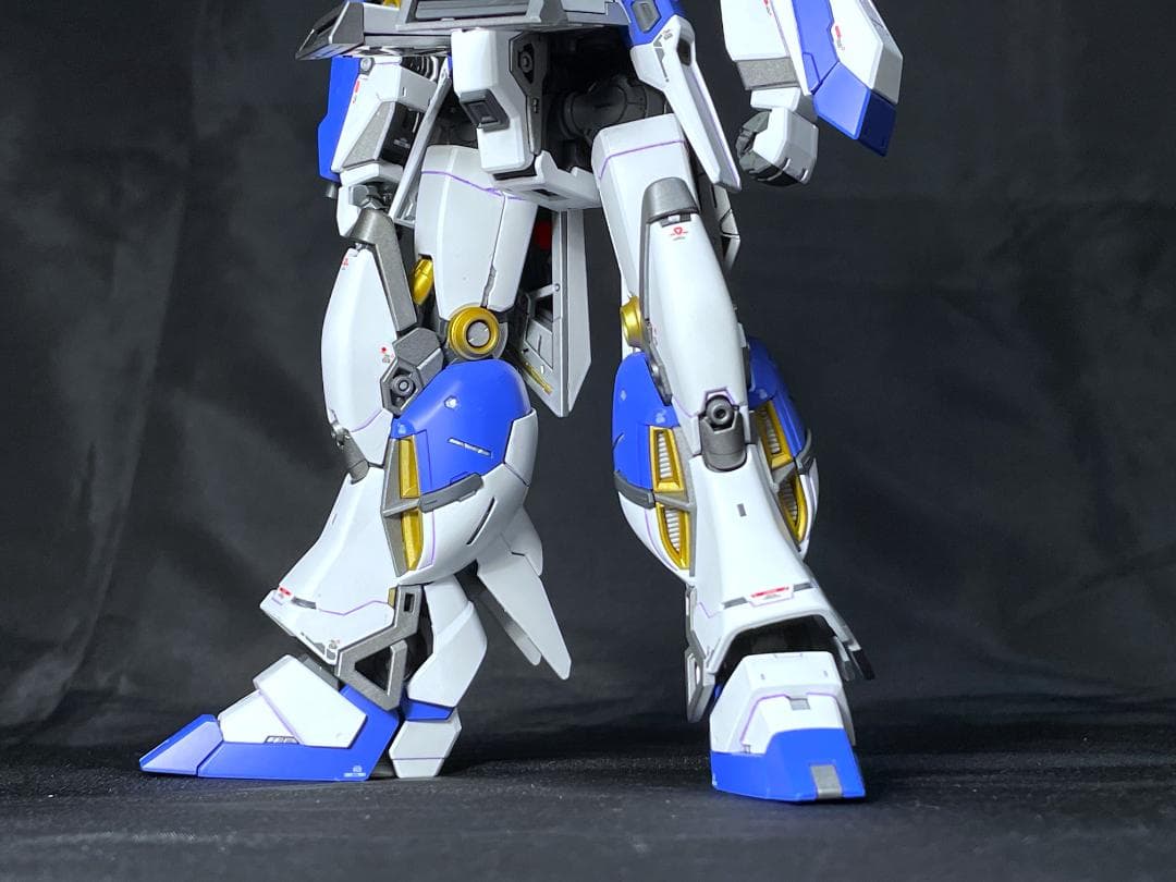 RG Hi-νガンダム＋ハイパー・メガ・バズーカ・ランチャー 全塗装完成品