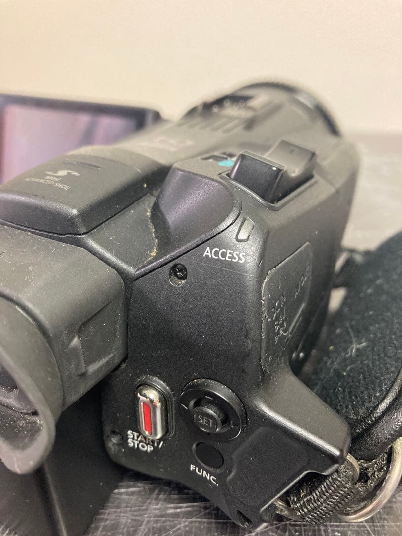 最終値下キャノンiVIS HF G40ビデオカメラ本体【Canon】バッテリー有