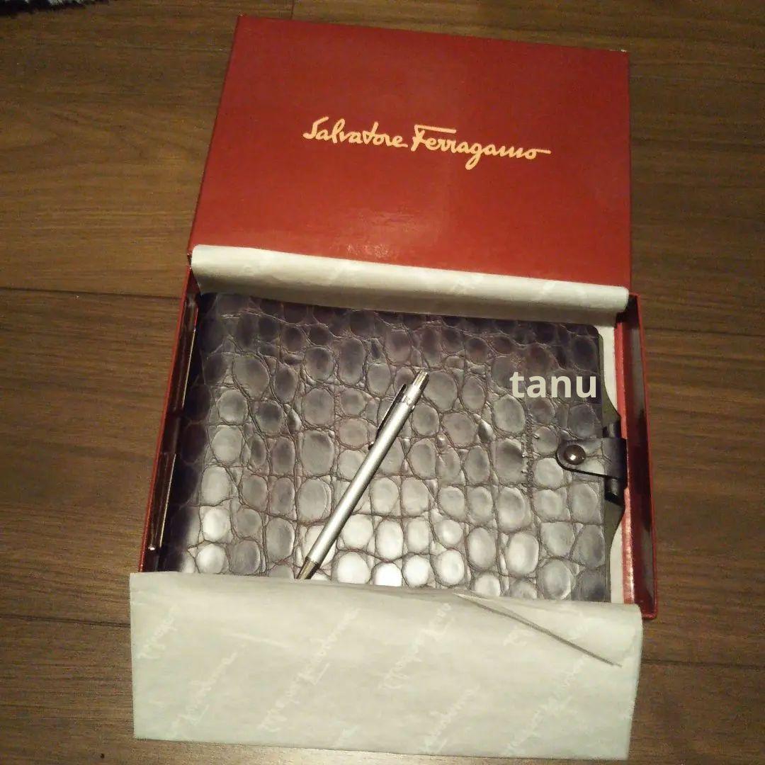 レア品☆匿名配送☆フェラガモ メモ帳 ノート