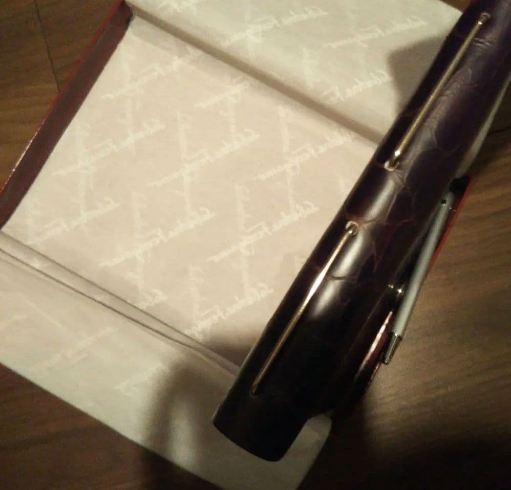 レア品☆匿名配送☆フェラガモ メモ帳 ノート