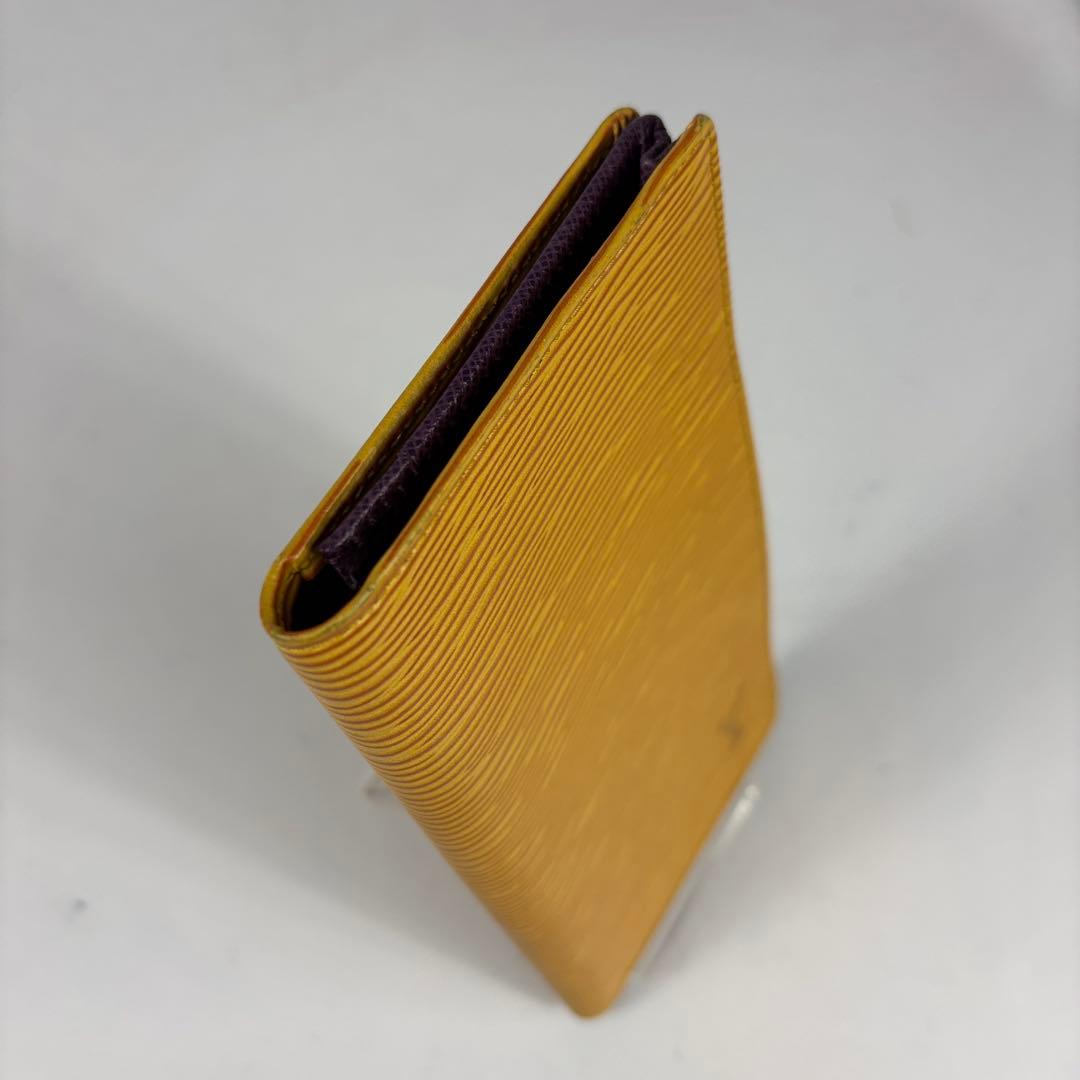 ルイヴィトン エピ ポルトカルトクレディエン 二つ折り長財布　M63219