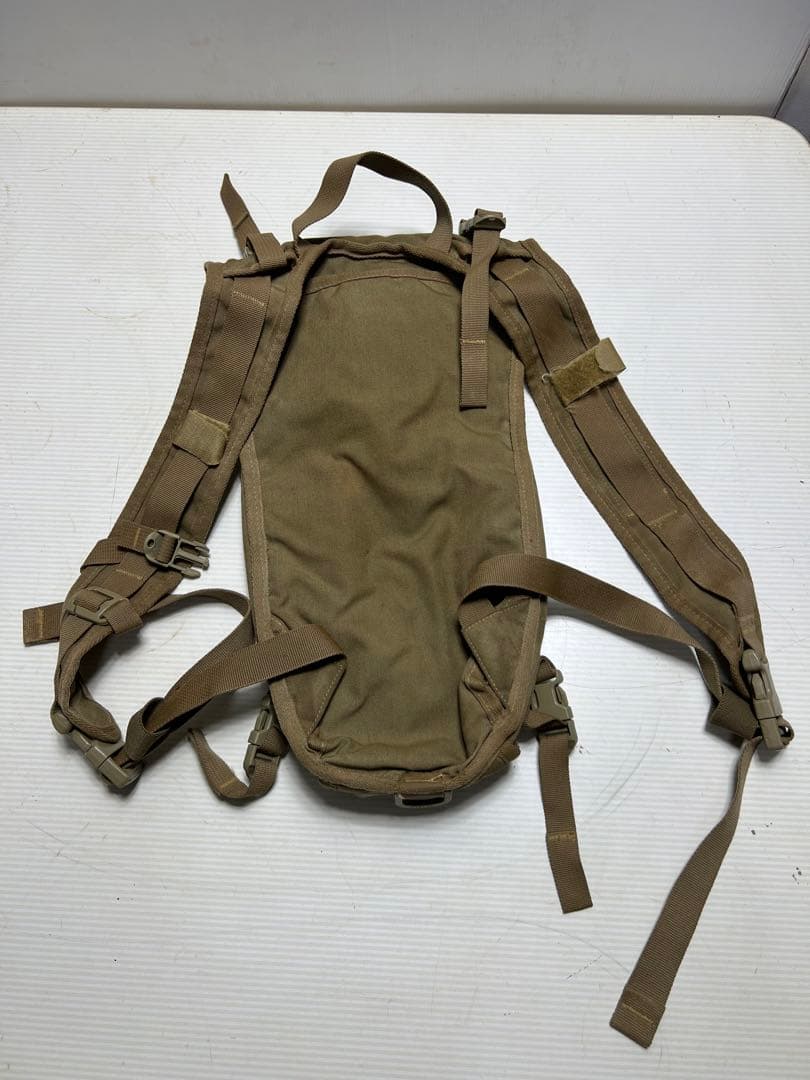 USミリタリー ハイドレーションパック放出品（ボトル無し）