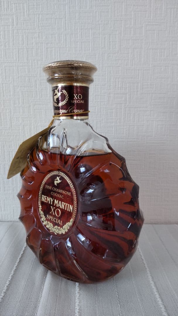 猫ちゃん[未開栓] 箱つき REMY MARTIN XO SPECIAL