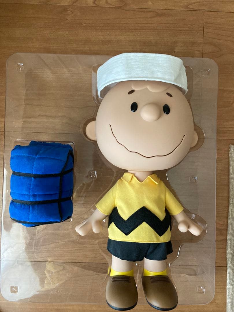 スヌーピー　super7 PEANUTS チャーリーブラウン　フィギュア