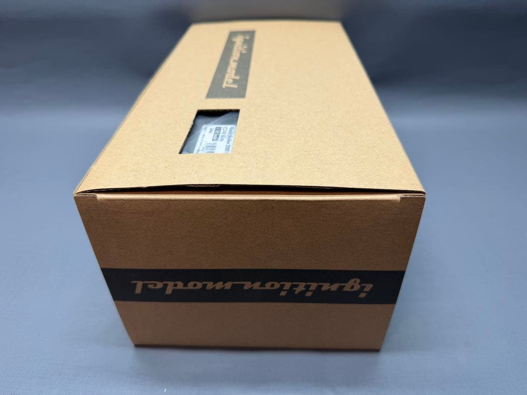 未開封1/18 Nissan Skyline 2000 GT-ES (C210)