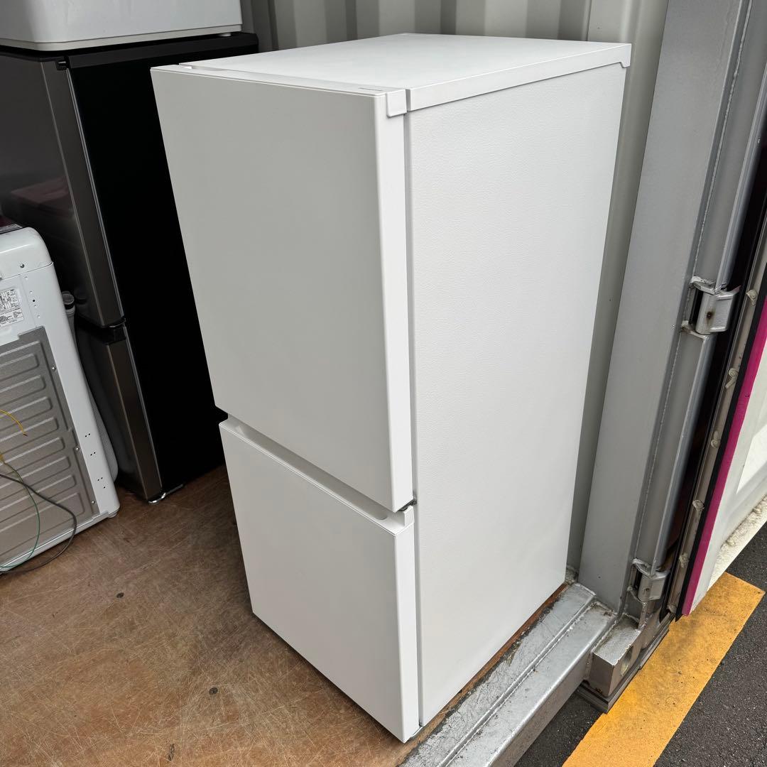 C7427★2024年製★ほぼ新品★パナソニッ冷蔵庫マットホワイト　インバーター