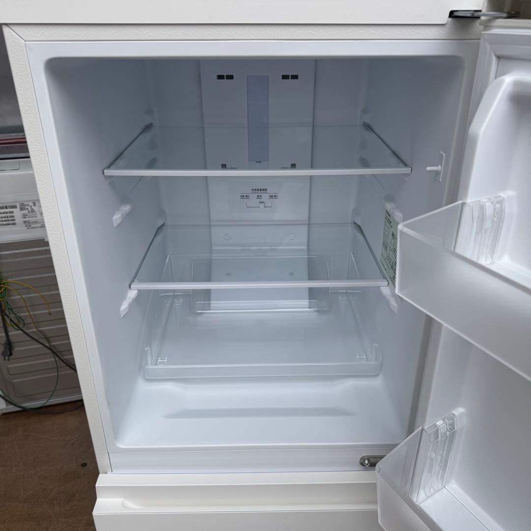C7427★2024年製★ほぼ新品★パナソニッ冷蔵庫マットホワイト　インバーター