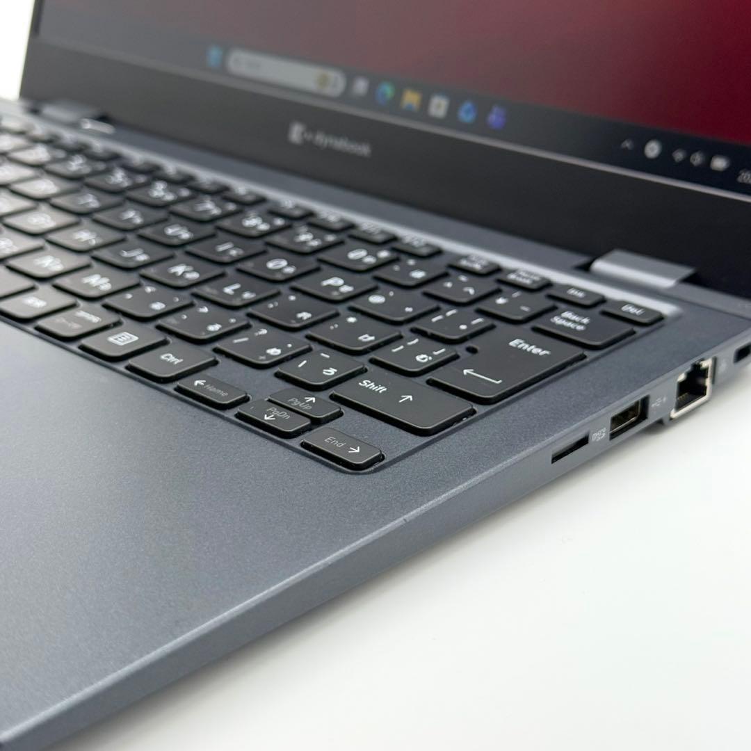 美品 dynabook G83/HU 11世代i5 薄型軽量 長時間駆動 高解像