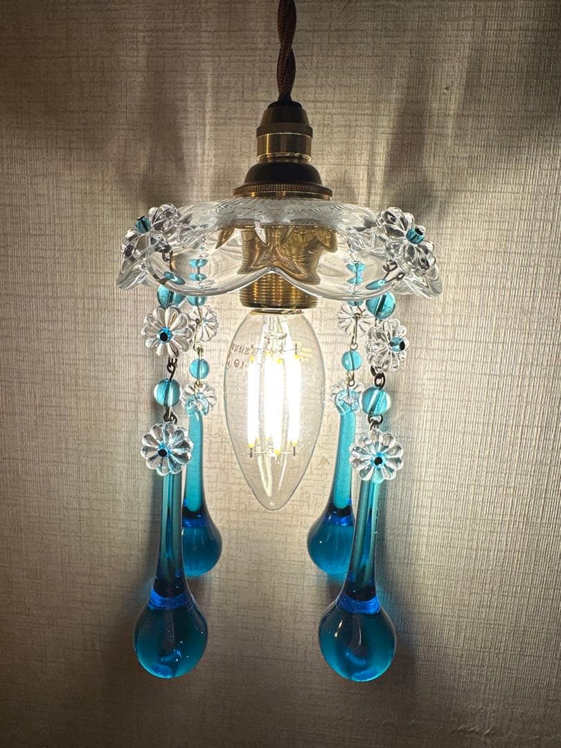 20's フランス アンティーク ブルームラーノガラスの可愛いミニシャンデリア