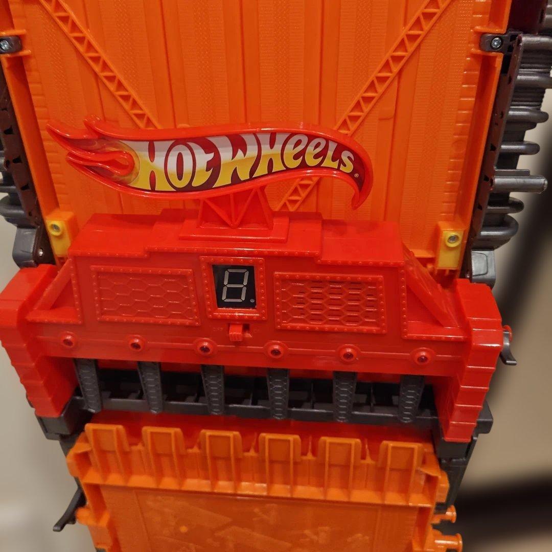 ホットウィール　スーパー６レーン レースウェイ ミニカー10個セット